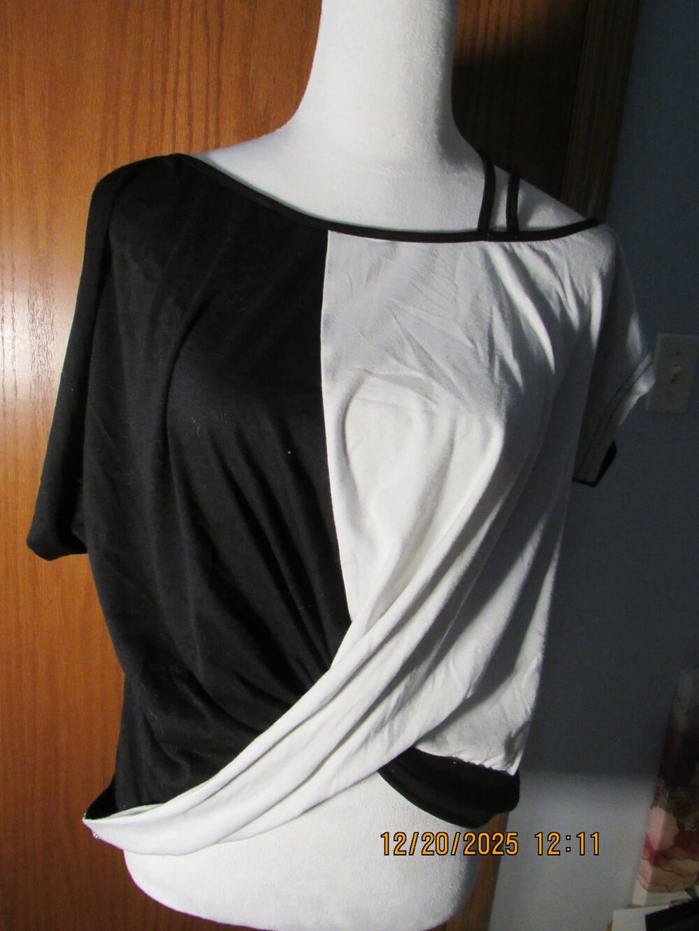 Black & White Tie Front Top - Size medium